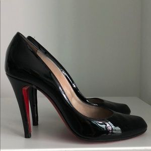 Christian Louboutin Black Decollete Pumps